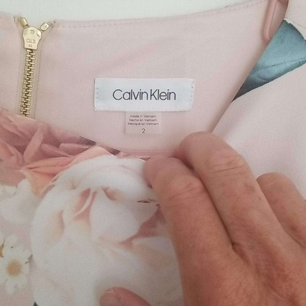 Calvin Klein dress - Picture 4 of 5